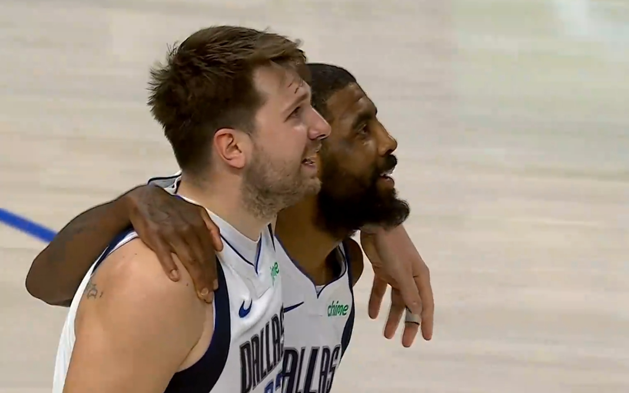 赛地聚焦——NBA常规赛今晚热度飙升,迈阿密热火绝杀压哨,赛场秩序良好,心理建设被强调 赛地聚焦——NBA常规赛今晚热度飙升,迈阿密热火绝杀压哨,赛场秩序良好,心理建设被强调