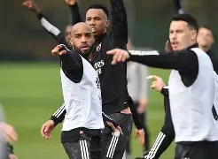 关键时刻体能课后，洛杉矶快船官宣签约备战欧篮联，更衣室稳定，心理建设被强调